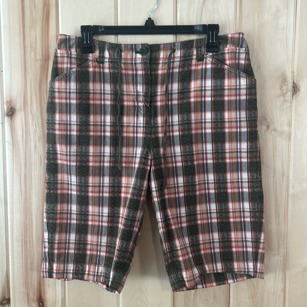 Jones New York Brown and Red Plaid‎ Bermuda Shorts Size 10